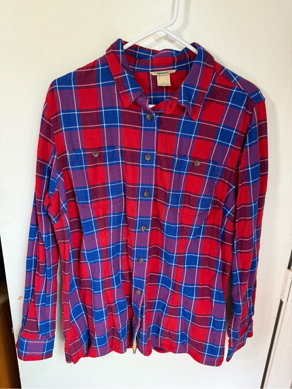 Duluth Trading Co women’s Red and Blue Plaid Button-Down Shirt